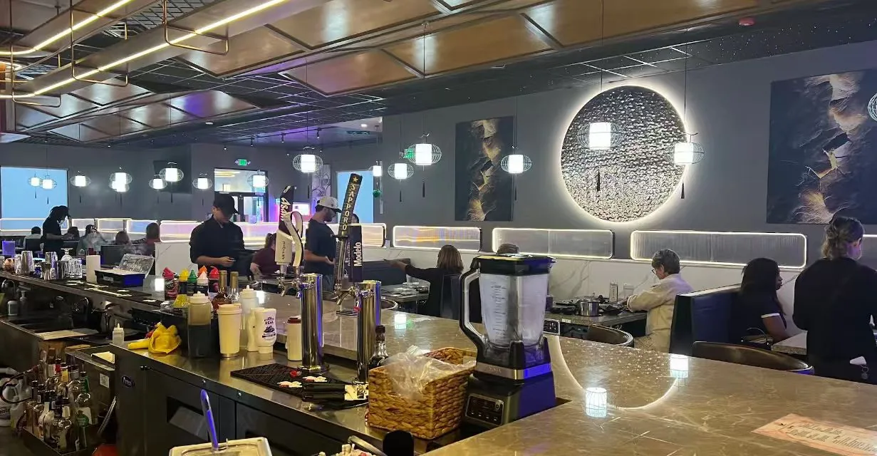 15,000SF restaurant renovation dining area
